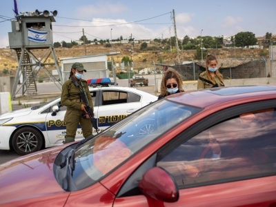 Israel es un régimen de apartheid no democrático, dice grupo de derechos